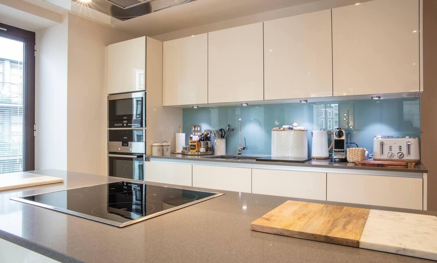 Westminster 2 Bed 2 Bath * Londra